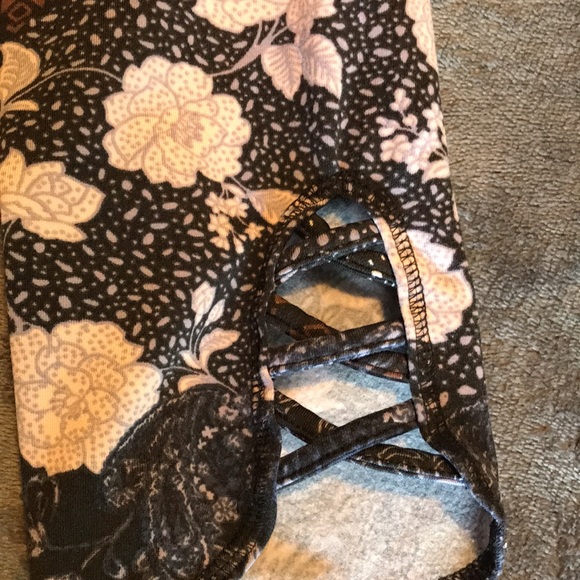 Women’s size XL members mark the lounge legging - Picture 2 of 9